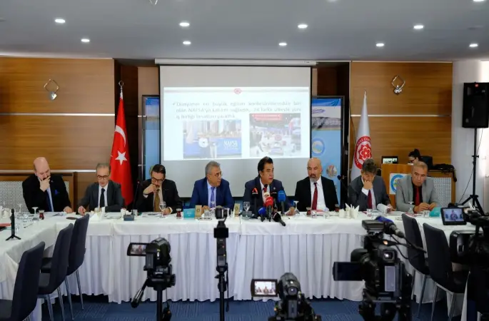 Cumhuriyet Üniversitesi Rektörü Prof. Dr. Ahmet Şengönül, Bir Yıllık Çalışmalarını Basınla Paylaştı