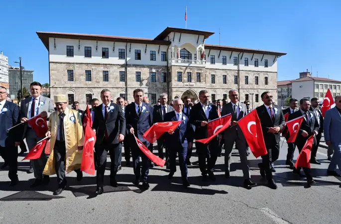 Yılın Ahisi Adem Uzun oldu