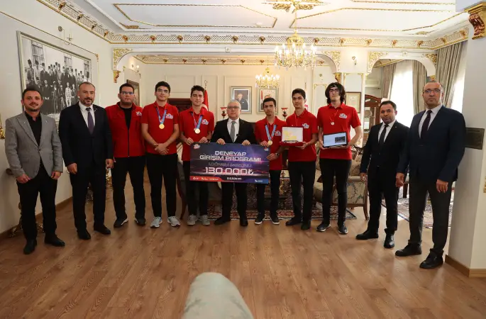 “Sizler Bizim Geleceğimizsiniz”