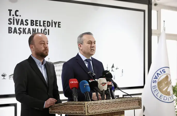 SİVAS BELEDİYESİ’NDEN SİVASSPOR’A BÜYÜK DESTEK; AÇIK OTOPARK GELİRLERİ SİVASSPOR’A AKTARILACAK