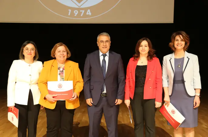 Güçlü Geleceğin Anahtarı “Hemşireler”