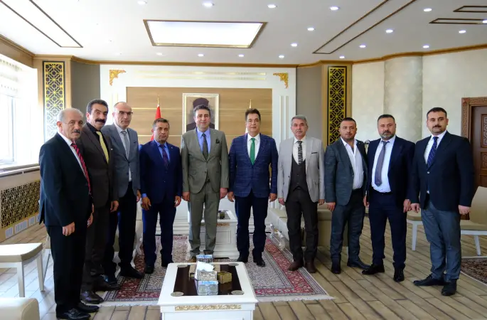 ÜNİVERSİTEMİZ ESNAF TEŞKİLAMIZ İÇİN ÖNEMLİDİR