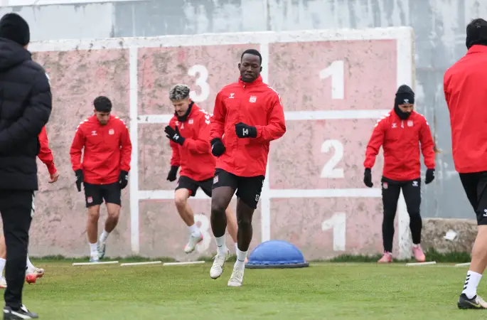 Özbelsan Sivasspor, Bandırmaspor Maçı Hazırlıklarını Sürdürdü- 25 Aralık