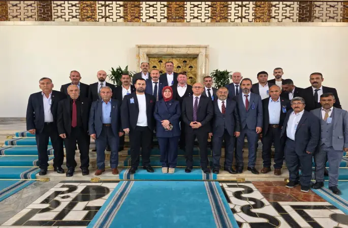 RUKİYE TOY, İLBEYLİ YÖRESİ MUHTARLARINI TBMM’DE MİSAFİR ETTİ