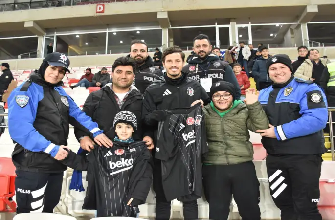 Senin Mutluluğun Bizlerin Gücü Oldu