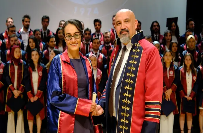 SCÜ’den Sağlık Dünyasına Yeni Kahramanlar