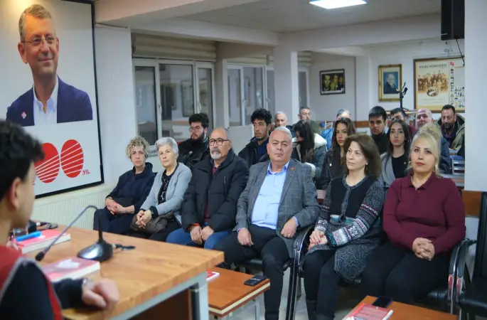 Baran Koçkanat"27 Aralık Cumartesi günü akşam saatlerinde Kadıköy Gençlik Kollarımız “Sefalet ücreti değil insanca bir yaşam istiyoruz"