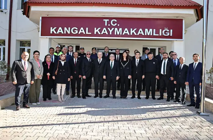 Vali Yılmaz Şimşek Kangal İlçesini Ziyaret Etti