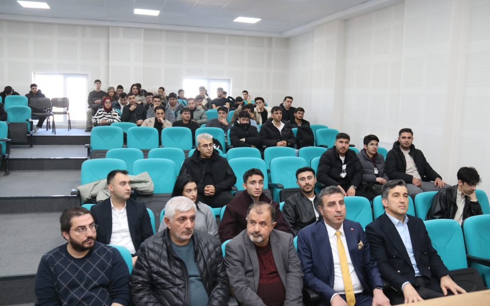 YILIN AHİMİZE ANKARADA ESNAF BERATI TAKDİM EDİLDİ