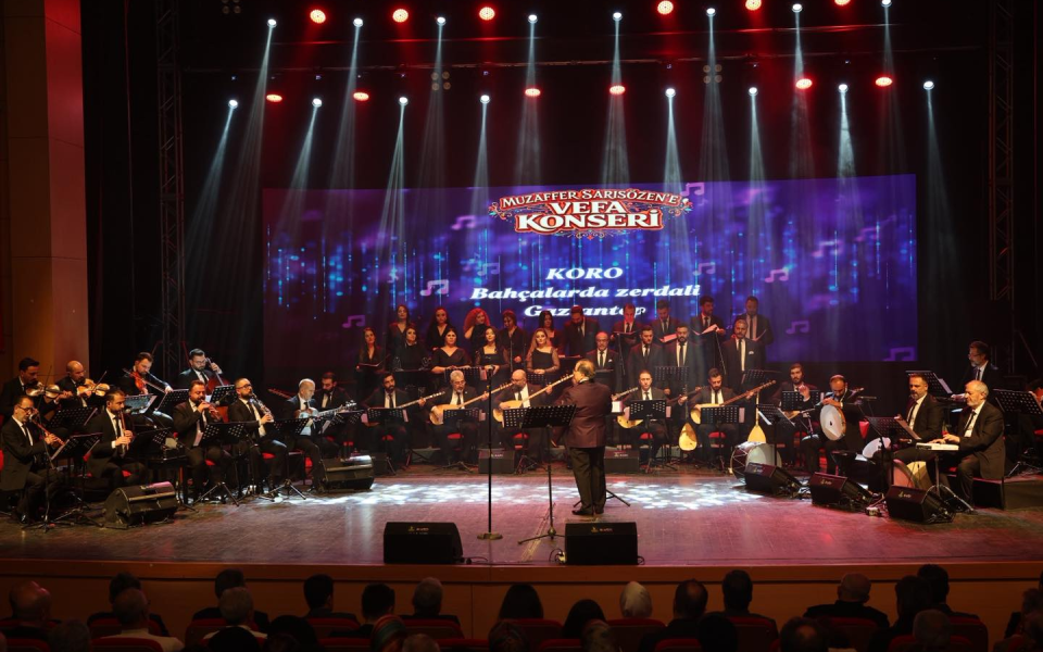 Türk halk müziğinin hafızası Muzaffer Sarısözen anıldı