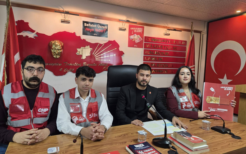 Baran Koçkanat"Bakan çocuğuna ayrı, milletin evladına ayrı işleyen bir düzendir"