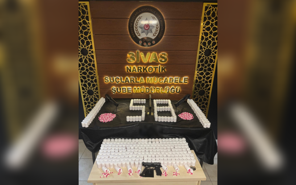 NARKOTİK SUÇLARLA MÜCADELE ŞUBE MÜDÜRLÜĞÜNCE YAPILAN OPERASYON
