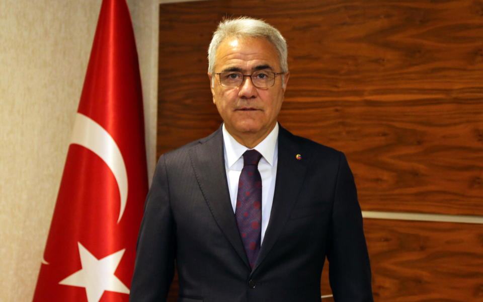 Sivas Ticaret ve Sanayi Odası Başkanı Zeki Özdemir, Yeni Yıl Dolayısıyla Bir Mesaj Yayımladı