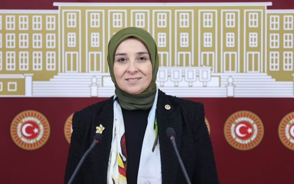 DEVA Partili Esen: “HPV aşısı için söz verildi, takvim yok; ücretsiz aşılama nerede?”