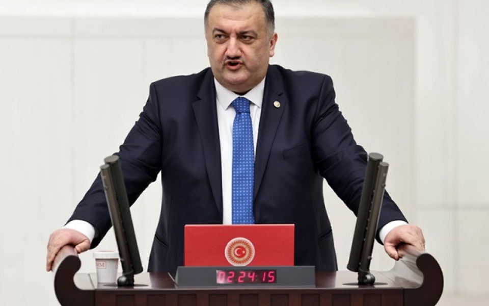 DEVA Partili Hasan Karal: “Enflasyon rakamlarının zam takvimine göre ayarlanması tesadüf değil hükümetin bir oyunu”