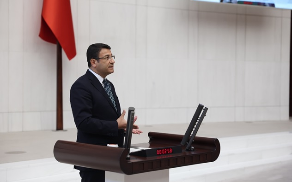 DEVA Partisi Ankara Milletvekili İdris Şahin Türkiye’nin Yolsuzluk Algı Endeksi sonuçlarını masaya yatırdı: “Vatandaşın ekmek parası mücadelesi sürerken yolsuzluk algısındaki artış kabul edilemez”