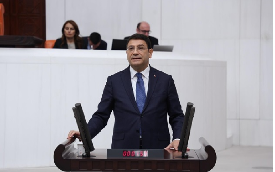 İdris Şahin: “Milletin aklıyla dalga geçmeyi ve kul hakkına girmeyi bırakın!”