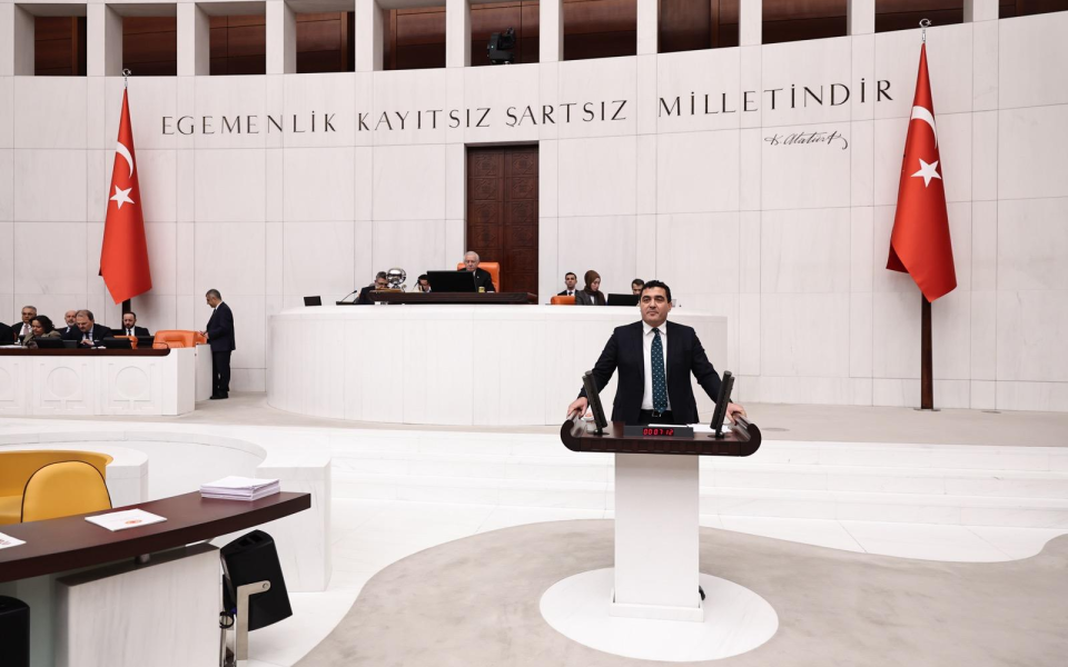 KARASU: “RAKAMLAR YALAN SÖYLEMİYOR, CUMHURBAŞKANI 86 MİLYONUN GÖZÜNÜN İÇİNE BAKA BAKA YALAN SÖYLÜYOR!”