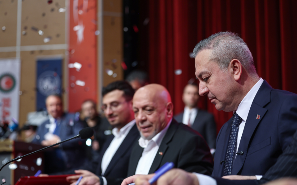 TOPLU SÖZLEŞME İŞÇİNİN YÜZÜNÜ GÜLDÜRDÜ