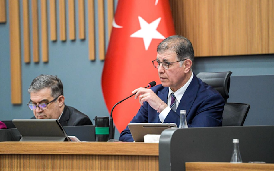 Tugay: İzmir de, Türkiye de dezenformasyon baskısı altındadır