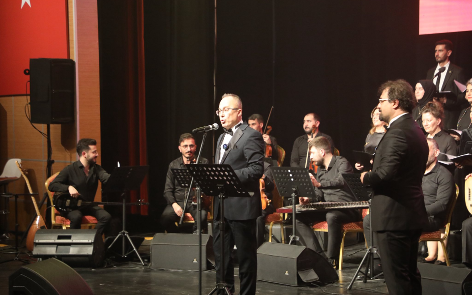 Türk Müziği Korosu Konseri düzenlendi