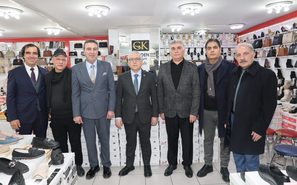 VALİ ŞİMŞEK ESNAFLARLA BULUŞTU